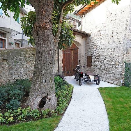 B&B Il Sogno Nel Borgo Gargnano Buitenkant foto